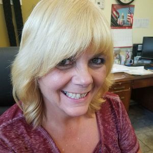 Meet your Posher, Debbie